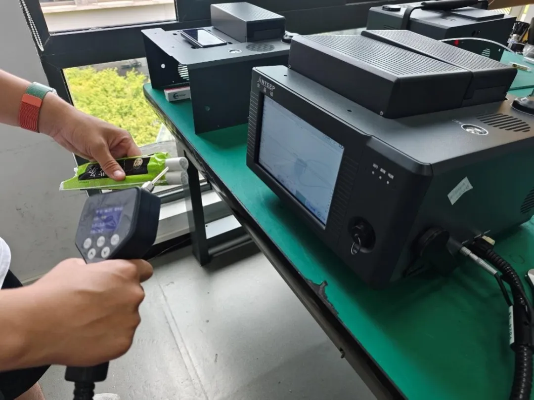 便携式气相色谱质谱联用仪-Anyeep 便携式GC-MS MATE 11在艾草成分分析中的应用(图2) 便携式气相色谱质谱联用仪-Anyeep 便携式GC-MS MATE 11在艾草成分分析中的应用(图2)